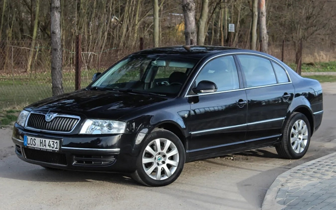 Skoda Superb cena 19900 przebieg: 240000, rok produkcji 2008 z Ciechanów małe 379